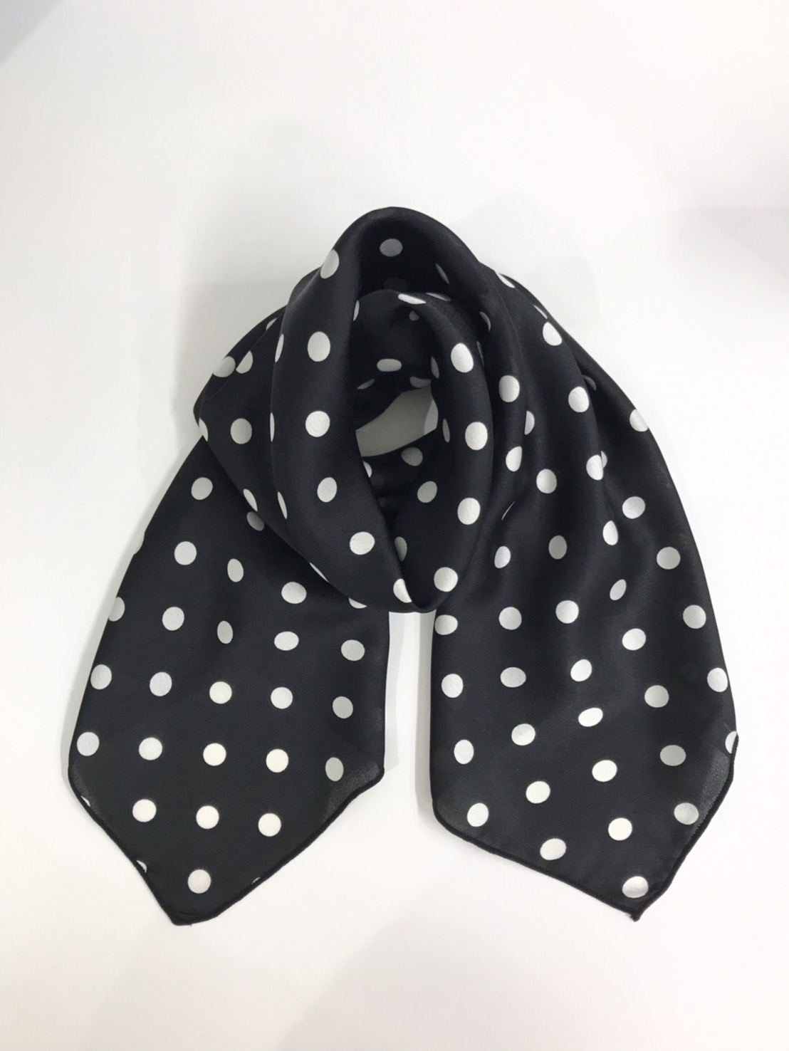 黒×白ドット柄