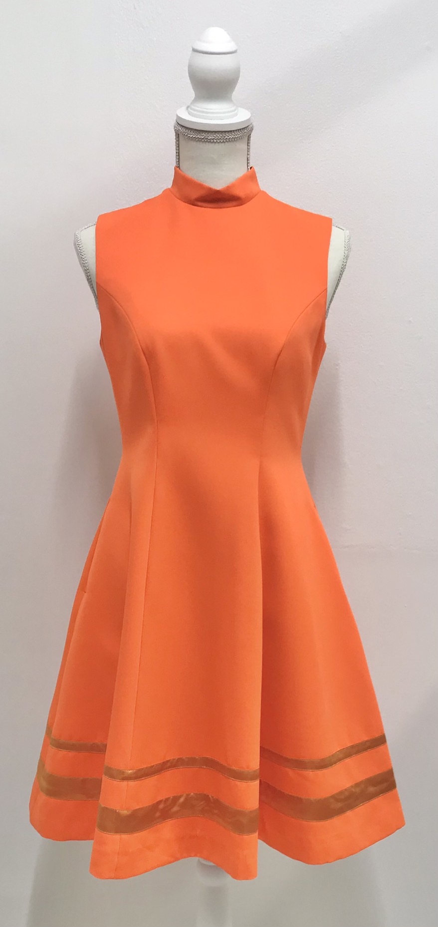 オレンジノースリーブ ワンピース